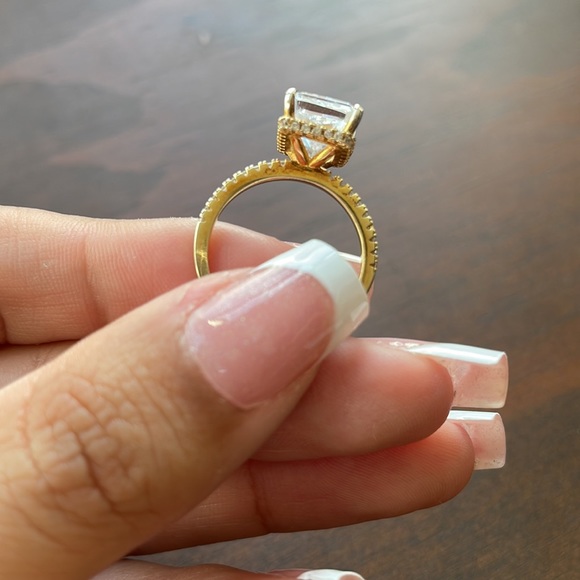 Sterling Silver Cubic Zirconia Gold Radiant Ring - Picture 5 of 7